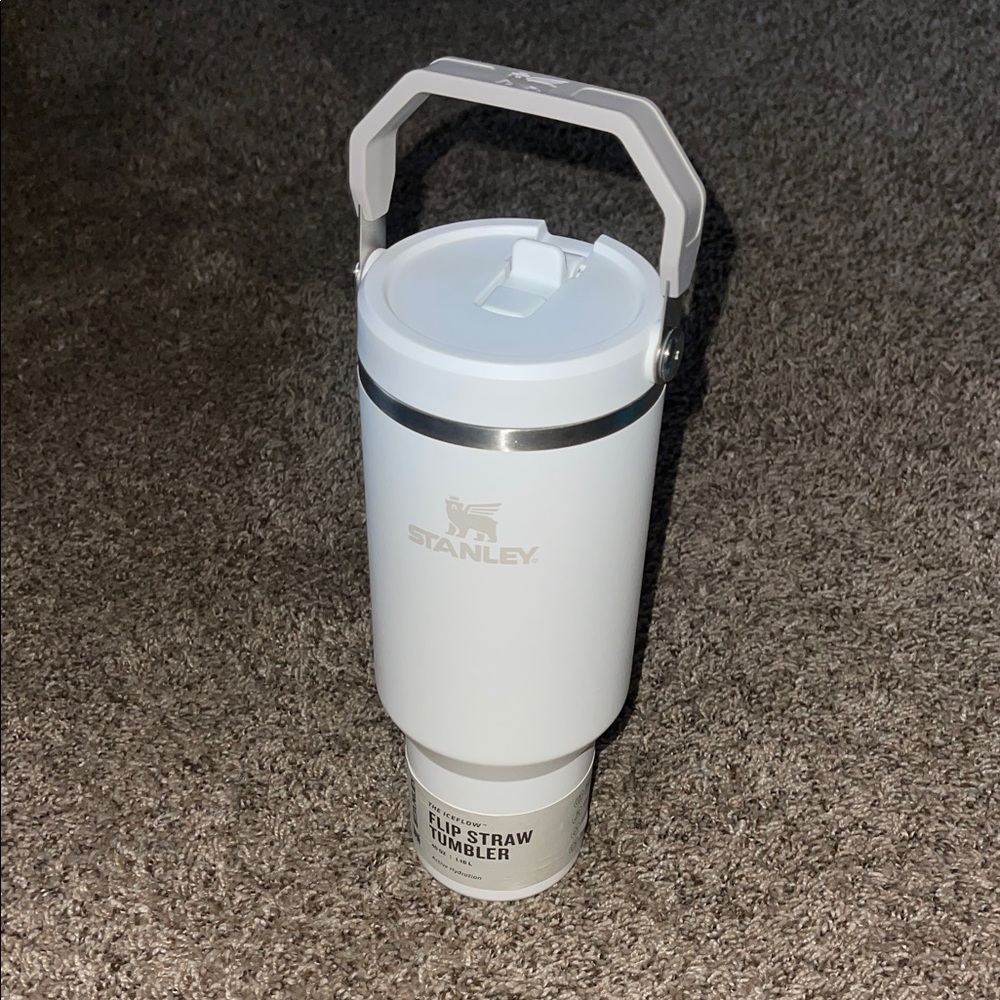 Stanley Classic White Tumbler with Flip Straw